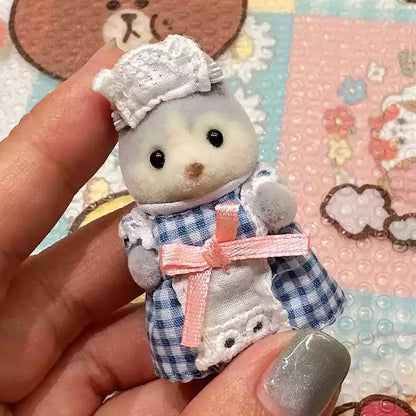 Original Sylvanian Families Rabbit Grove Family & Panda Chef Baby | Dollhouse Christmas Girl Flocking Dolls | Collectible Ornaments & Decorations