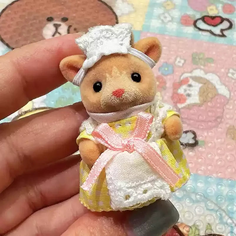 Original Sylvanian Families Rabbit Grove Family & Panda Chef Baby | Dollhouse Christmas Girl Flocking Dolls | Collectible Ornaments & Decorations