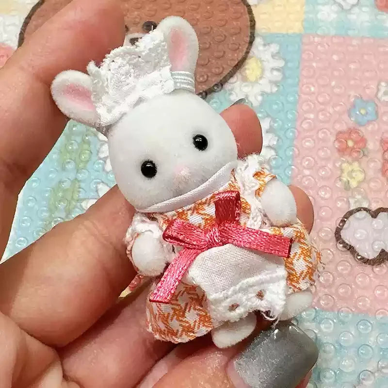 Original Sylvanian Families Rabbit Grove Family & Panda Chef Baby | Dollhouse Christmas Girl Flocking Dolls | Collectible Ornaments & Decorations